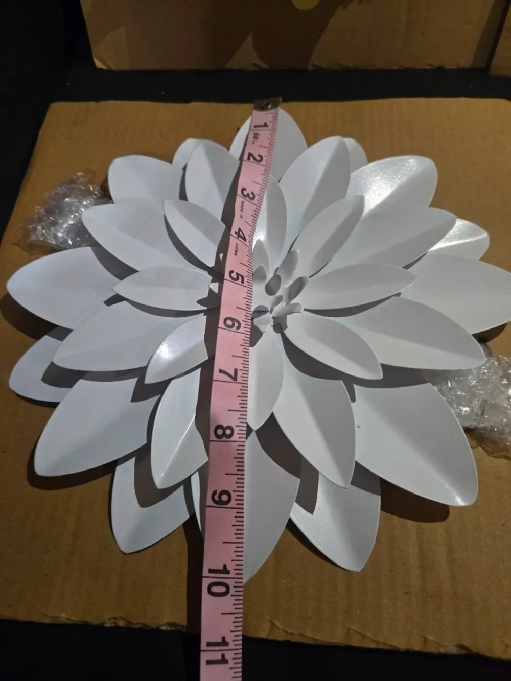 Pottery Barn Kids Metal Flower Wall Decor Set of 4 White Yellow New